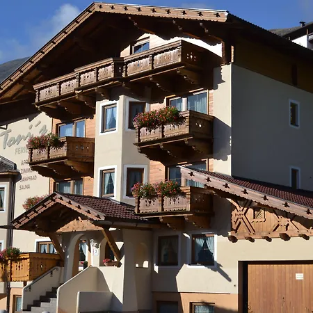 Tonis Ferienheim Appartement *