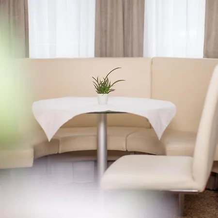 弗瑞恩海姆托尼斯公寓 * 索尔登